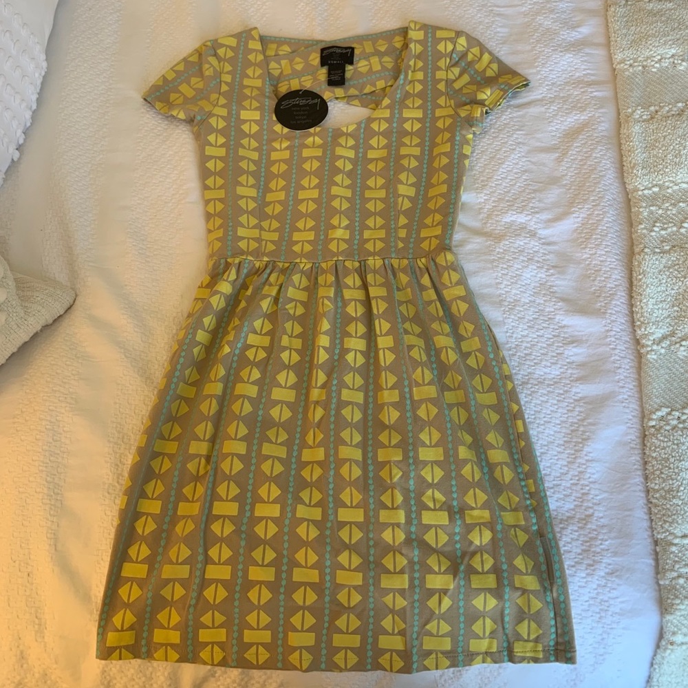 Urban outfitters mini dress, very stretchy!